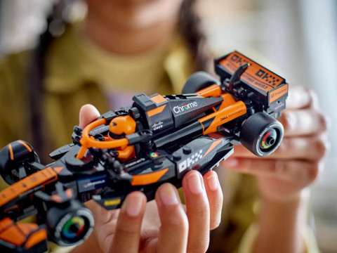 LEGO Speed Champions 77251 Bolid F1® McLaren Team MCL38 V29 - Galeria zdjęcie 9
