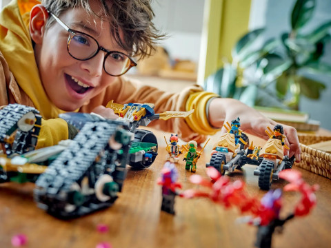 LEGO Ninjago 71820 Wielofunkcyjny pojazd ninja - Galeria zdjęcie 11