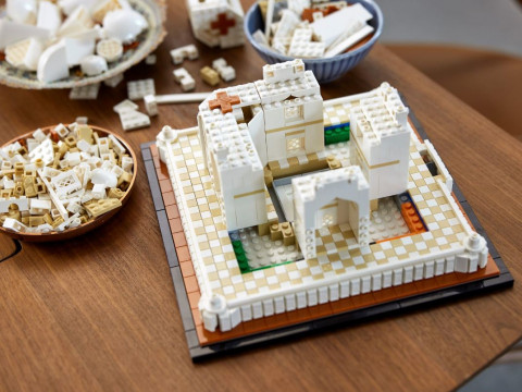 LEGO ARCHITECTURE 21056-07.jpg