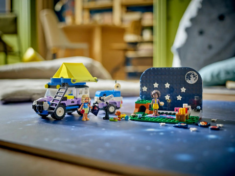 LEGO Friends 42603 Kamper z mobilnym obserwatorium gwiazd - Galeria zdjęcie 10