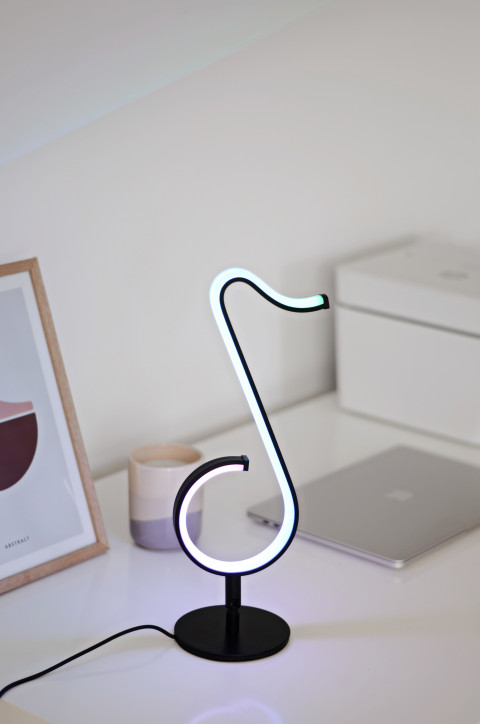 Muzyczna lampka dekoracyjna MELODY RGB Activejet zmiana kolorów w rytm muzyki z pilotem sterowanie z aplikacji - Galeria zdjęcie 4