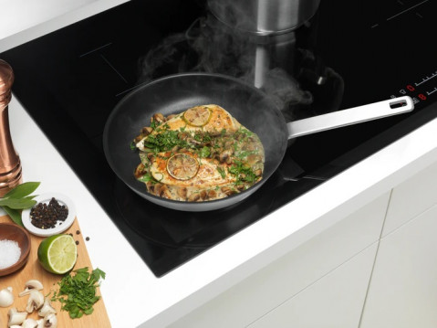 Zestaw garnków ELECTROLUX E3SS - Galeria zdjęcie 4