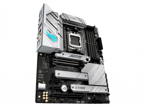 Płyta główna ASUS ROG STRIX B650-A GAMING WIFI - Galeria zdjęcie 3