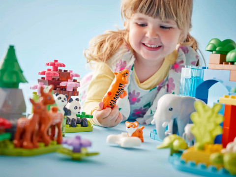 LEGO DUPLO TOWN 10446 Rodziny dzikich zwierząt 3w1 - Galeria zdjęcie 8