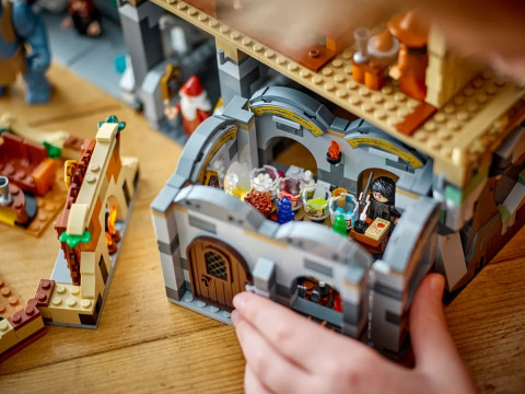 LEGO Harry Potter 76435 Zamek Hogwart™: Wielka Sala - Galeria zdjęcie 10