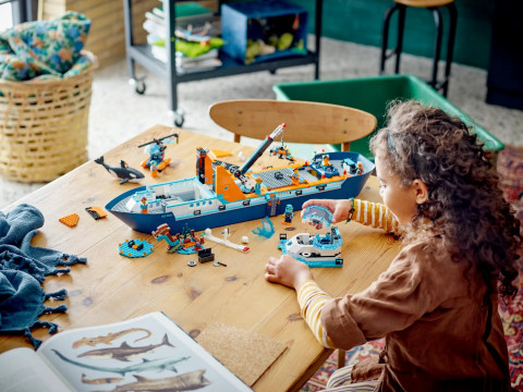 LEGO City 60368 Łódź badacza Arktyki - Galeria zdjęcie 11