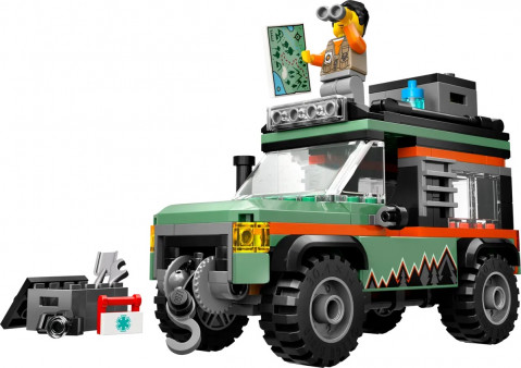 LEGO CITY 60447 Górska ciężarówka terenowa 4x4 - Galeria zdjęcie 3
