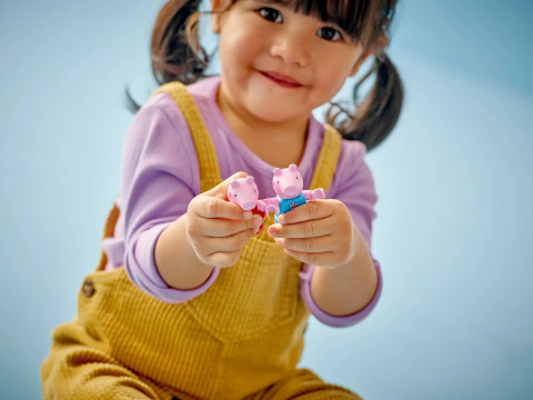 LEGO Peppa Pig 10431 Ogród i domek na drzewie Peppy - Galeria zdjęcie 6