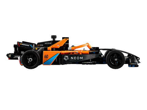 LEGO Technic 42169 NEOM McLaren Formula E Race Car - Galeria zdjęcie 4