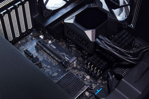 Dysk SSD Kingston KC3000 (2TB; M.2 2280; PCIe 4.0 x4 NVMe; SKC3000D/2048G) - Galeria zdjęcie 7