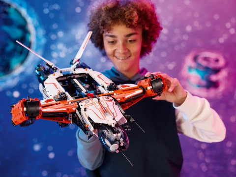 LEGO Technic 42181 Transportowy statek kosmiczny VTOL LT81 - Galeria zdjęcie 9