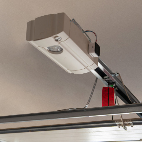 Yale Door Position Sensor do garażu - Galeria zdjęcie 5