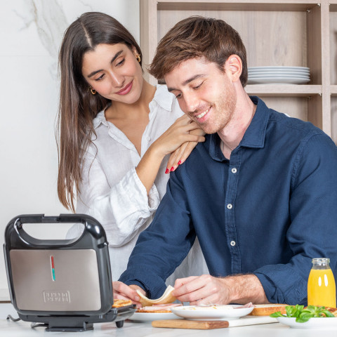 Opiekacz do kanapek Black+Decker BXSA753E - Galeria zdjęcie 7