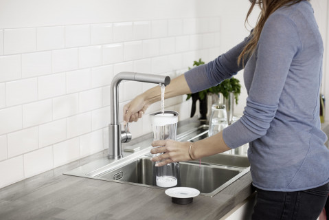 Karafka Brita Fill&Serve Mind wh-graphite LL CU CE - Galeria zdjęcie 3