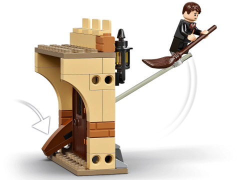 LEGO Harry Potter 76395 Hogwart: Pierwsza lekcja latania - Galeria zdjęcie 6