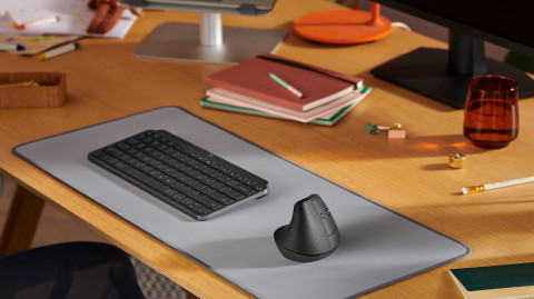 MYSZ LOGITECH LIFT Bluetooth Graphite - Galeria zdjęcie 4