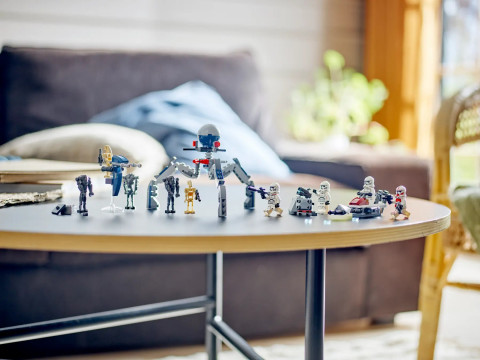 LEGO Star Wars 75372 Zestaw bitewny z żołnierzem armii klonów™ i droidem bojowym™ - Galeria zdjęcie 9