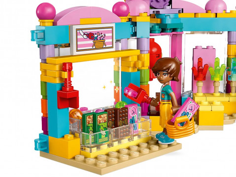 LEGO FRIENDS 42649 Sklep z cukierkami w Heartlake - Galeria zdjęcie 5