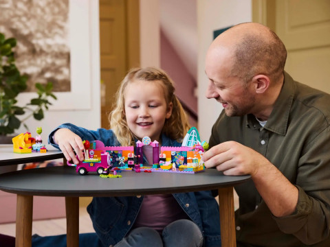 LEGO Gabby’S Dollhouse 10797 Sala balowa Gabi - Galeria zdjęcie 6
