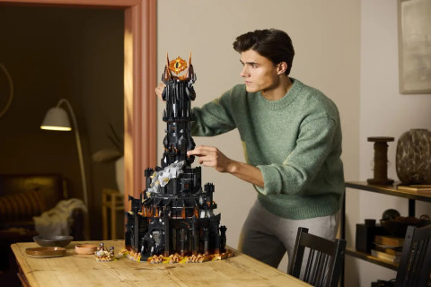 LEGO ICONS 10333 Władca pierścieni: Barad-dur - Galeria zdjęcie 14