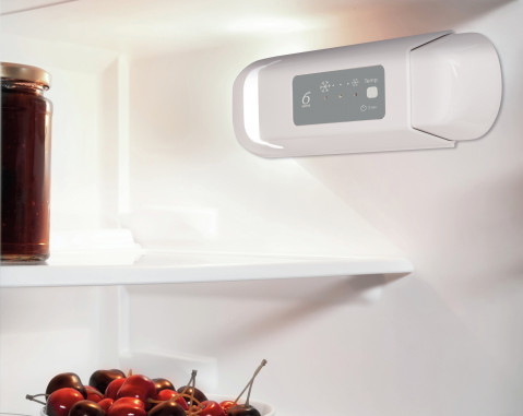 Lodówka do zabudowy WHIRLPOOL WBUF011 - Galeria zdjęcie 3