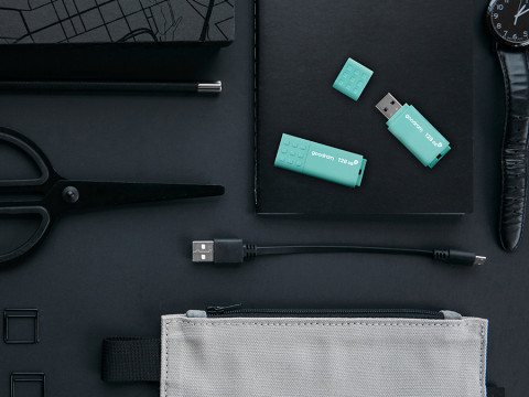 GOODRAM FLASHDRIVE 32GB UME3 USB 3.0 CARE - Galeria zdjęcie 4