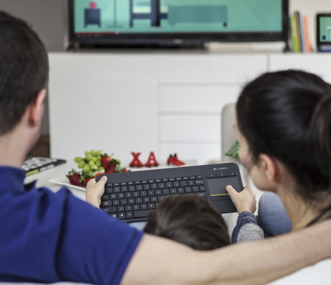 Klawiatura Logitech K400 plus bezprzewodowa, czarna - Galeria zdjęcie 7