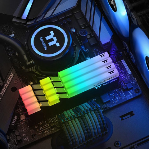 THERMALTAKE RAM RGB 2X8GB 4000MHZ CL19 BLACK - Galeria zdjęcie 5