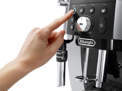Ekspres ciśnieniowy DeLonghi ECAM 250.23.SB - Galeria zdjęcie 3