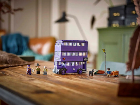 LEGO HARRY POTTER 76446 Przygoda na pokładzie Błędnego Rycerza - Galeria zdjęcie 10