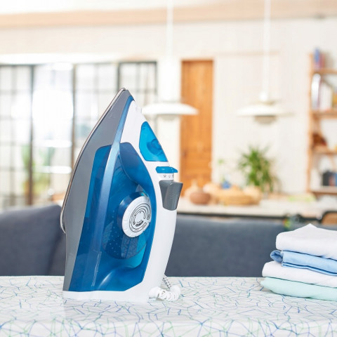 Żelazko Black+Decker BXIR2200E - Galeria zdjęcie 9