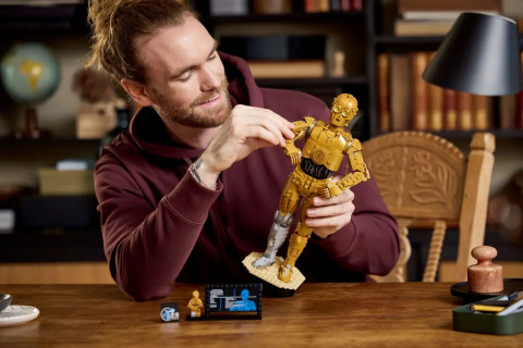 LEGO Star Wars 75398 C-3PO - Galeria zdjęcie 5