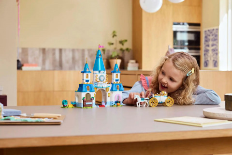 LEGO DISNEY PRINCESS 43275 Zamek Kopciuszka i kareta - Galeria zdjęcie 9