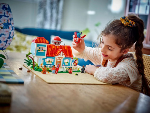 LEGO DISNEY CLASSIC 43268 Domek na plaży Lilo i Stitcha - Galeria zdjęcie 4