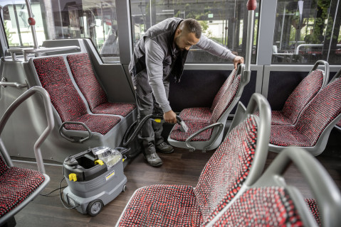 Odkurzacz piorący KARCHER Puzzi 8/1 (1.100-240.0) - Galeria zdjęcie 7