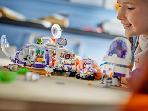 LEGO Friends 42605 Stacja kosmiczna i rakieta - Galeria zdjęcie 11