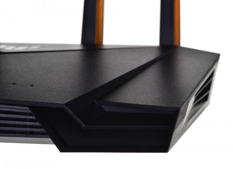 ASUS-TUF-AX3000 V2 router gamingowy - Galeria zdjęcie 17