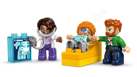 LEGO DUPLO TOWN 10449 Pierwszy raz: Wizyta u lekarza - Galeria zdjęcie 5