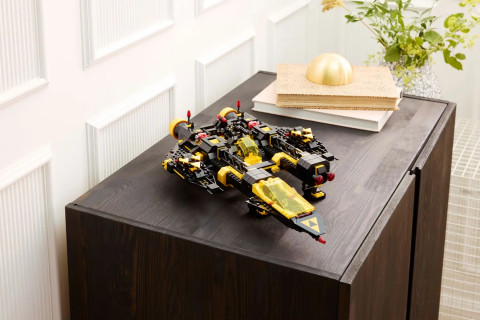 LEGO ICONS 10355 Blacktron Renegade - Galeria zdjęcie 13