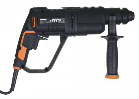 NELWORMWE0001_2.jpg