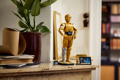 LEGO Star Wars 75398 C-3PO - Galeria zdjęcie 7