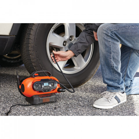 Kompresor Akumulatorowy bez aku BDCINF18N Black+Decker - Galeria zdjęcie 3