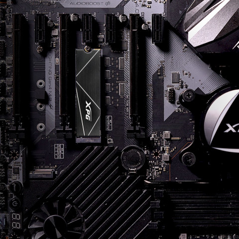 Dysk SSD ADATA XPG GAMMIX S70 BLADE 512GB M.2 2280 PCIe Gen3x4 - Galeria zdjęcie 4