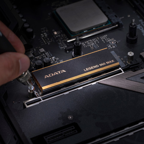 Dysk SSD ADATA Legend 960 MAX 2TB M.2 2280 PCI-E x4 Gen4 NVMe - Galeria zdjęcie 10