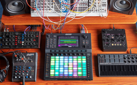 AKAI FORCE - Samodzielny system produkcji muzycznej - Galeria zdjęcie 11