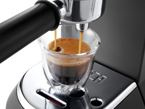 Ekspres do kawy DeLonghi EC 685.BK - Galeria zdjęcie 5