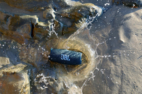 Głośnik JBL Charge 5 (czarny, bezprzewodowy) - Galeria zdjęcie 5
