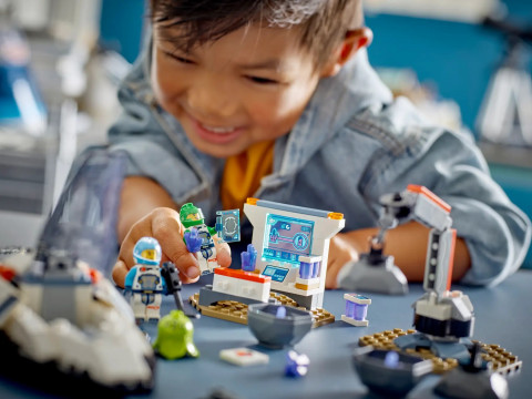 LEGO City 60429 Statek kosmiczny i odkrywanie asteroidy - Galeria zdjęcie 8