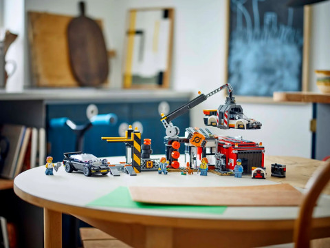 LEGO CITY 60472 Złomowisko z samochodami - Galeria zdjęcie 11