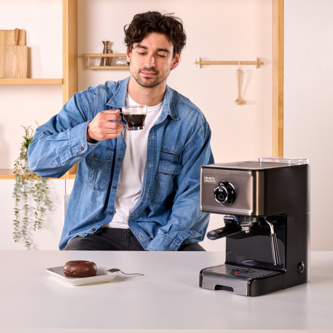 Ekspres ciśnieniowy kolbowy Black+Decker BXCO1200E - Galeria zdjęcie 17